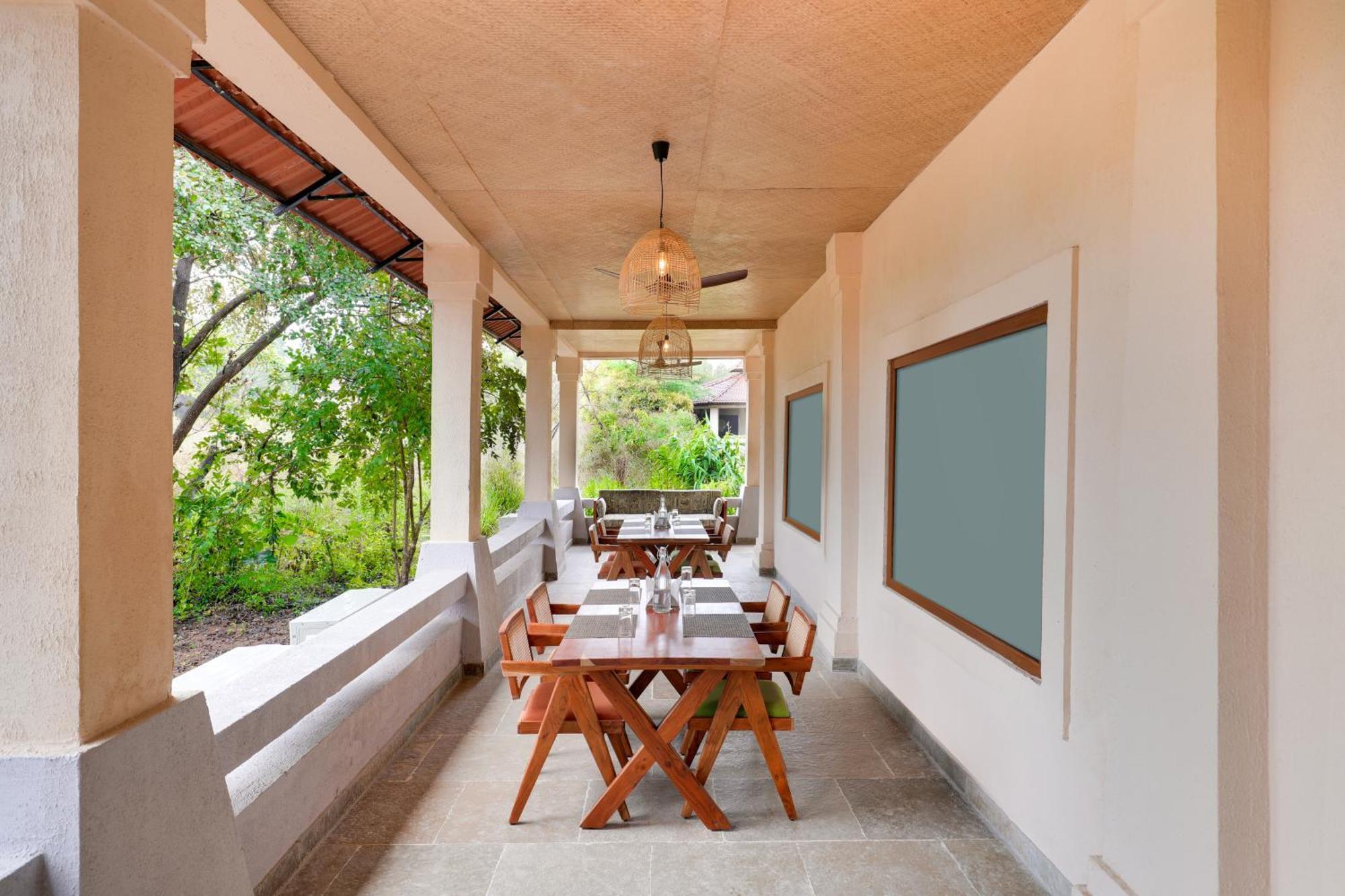 Lemon Tree Wildlife Resort, Kānha Extérieur photo